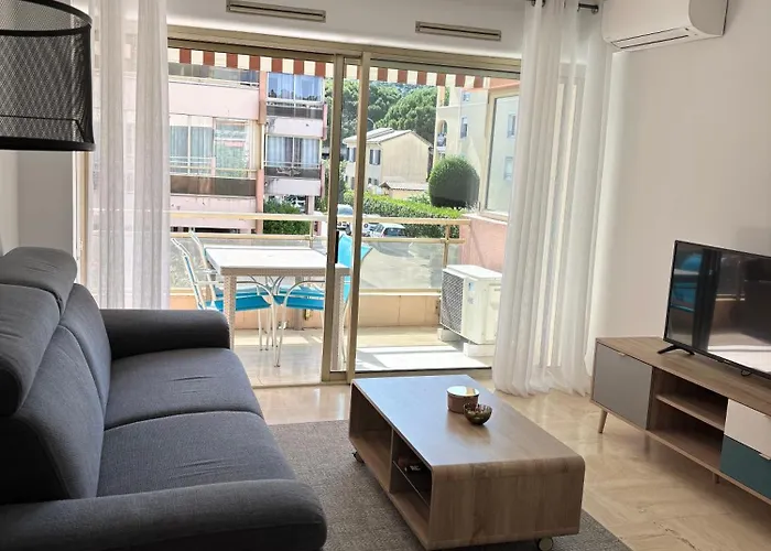 Proche De La Et Du Centre