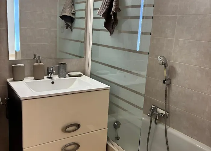 Proche De La Et Du Centre * サント・マキシム